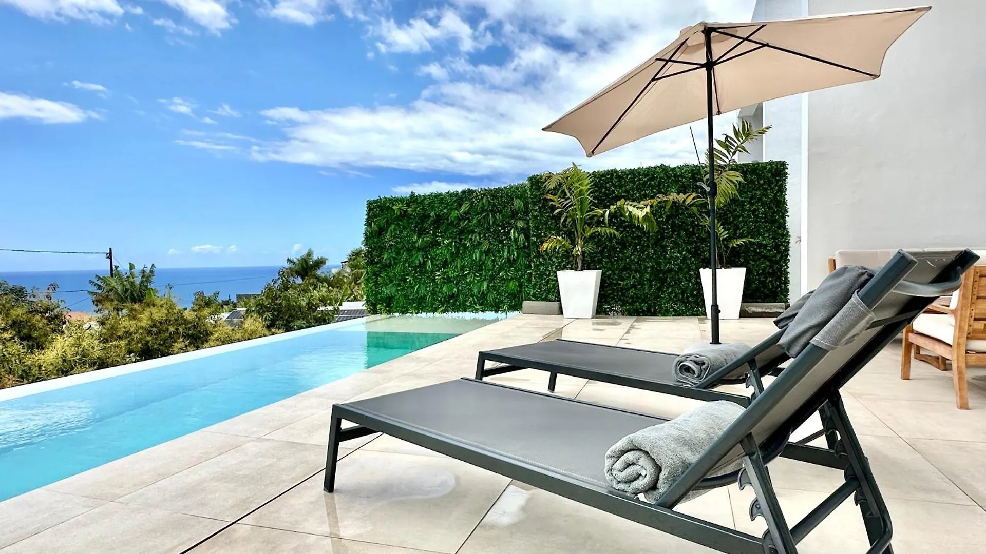 Casa Marina Deluxe II Villa San Borondon